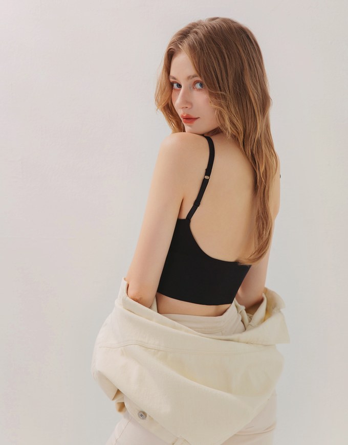 Big U-Back Low Cut Widened Hem Bralette