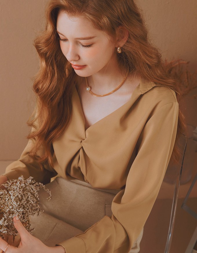 Minimalist Knot Notch Neck Blouse