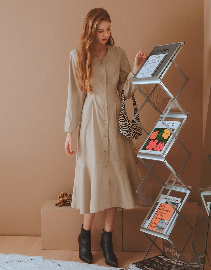 Elegant Ribbon-Back Button-Down Fishtail Midi Dress