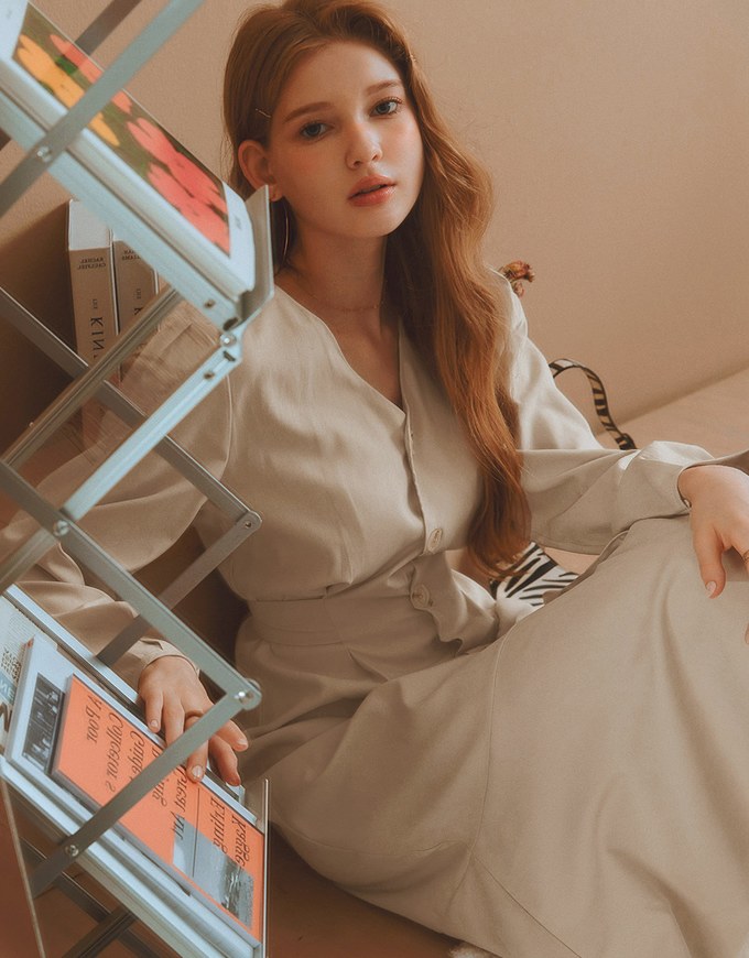 Elegant Ribbon-Back Button-Down Fishtail Midi Dress
