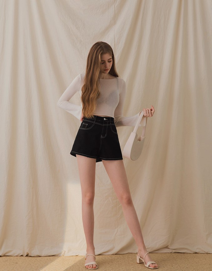 Chic Arcuates Denim Shorts