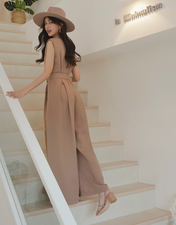 Minimalist Belted Slit Jumpsuit (Shoulder Pads Detachable)