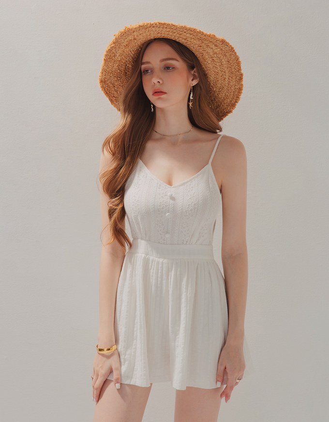 Très Chic Broderie Anglaise Playsuit