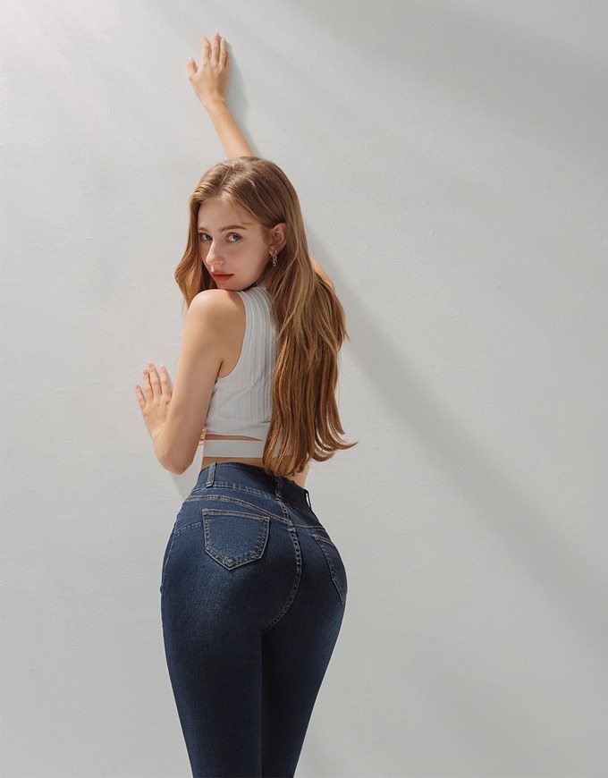 Tall Girl- No Filter Shape-Up Slimming Skinny-Fit Denim Pants 2.0 (With Butt Padding)