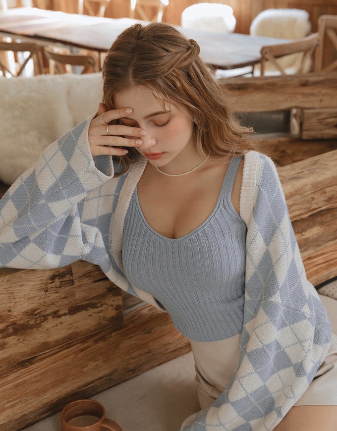 Casual Comfort Crop Knit Tank Top Set