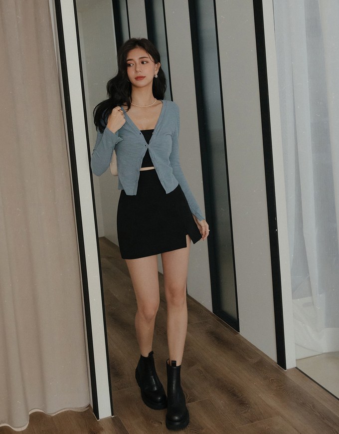 Finest Minimalistic Buttoned Ribbed Top