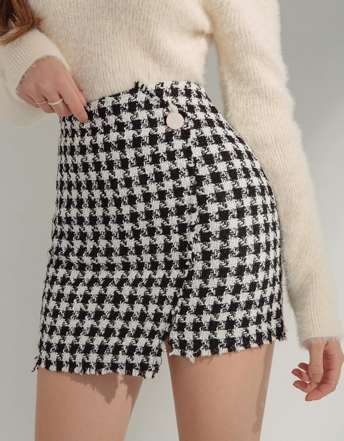 Modern Twist Woleen Gigham Skort