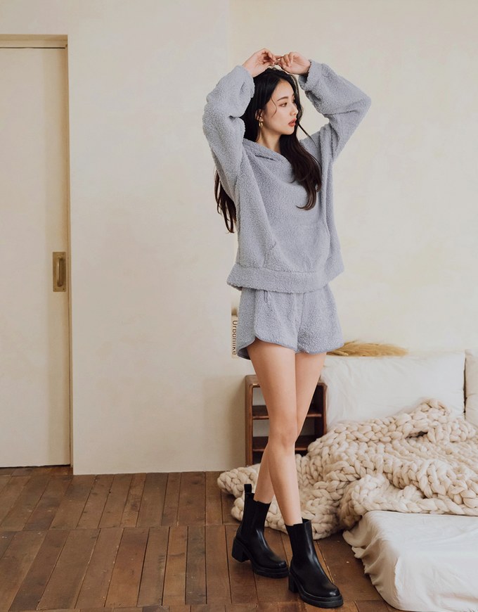 Elevated Casual Teddy Bear Pocket Hoodie