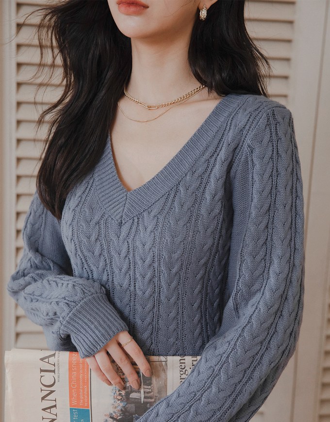 Très Chic Puffy Twist Knit Mini Dress