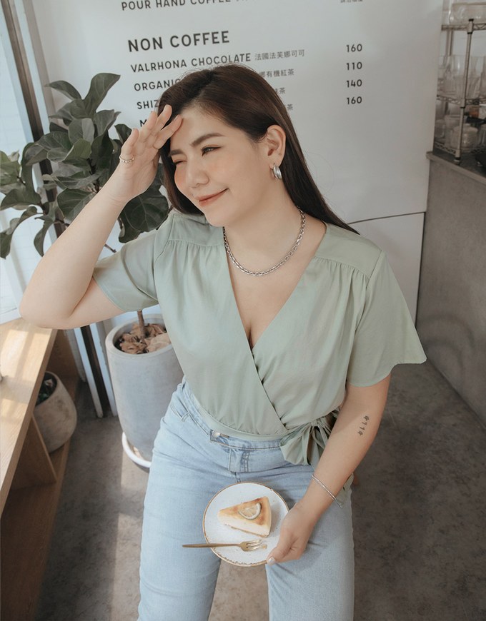 Sophisticated Side-Tie Crop Top (With Shoulder Pads)
