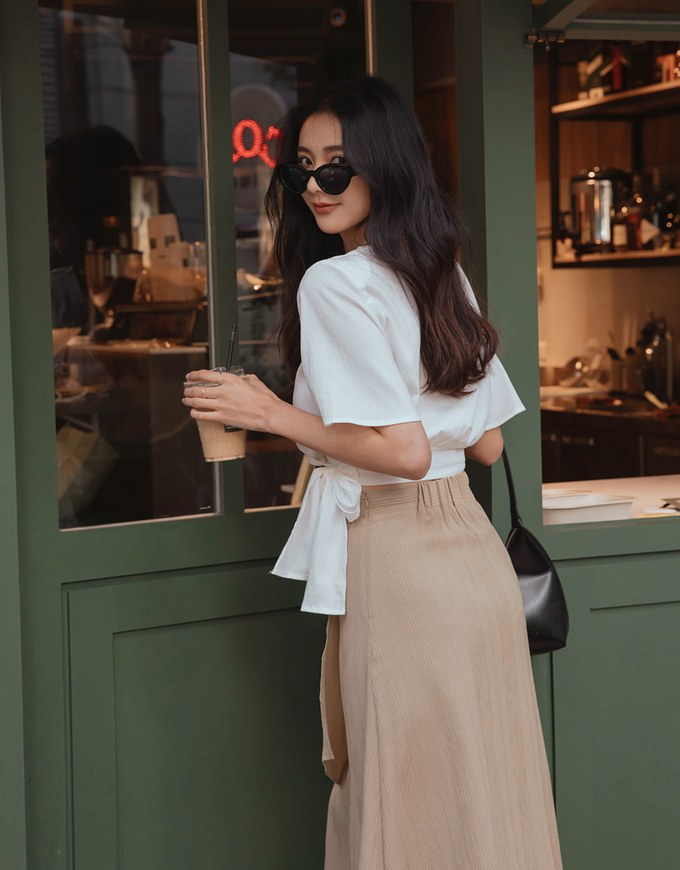 Sophisticated Side-Tie Crop Top (With Shoulder Pads)