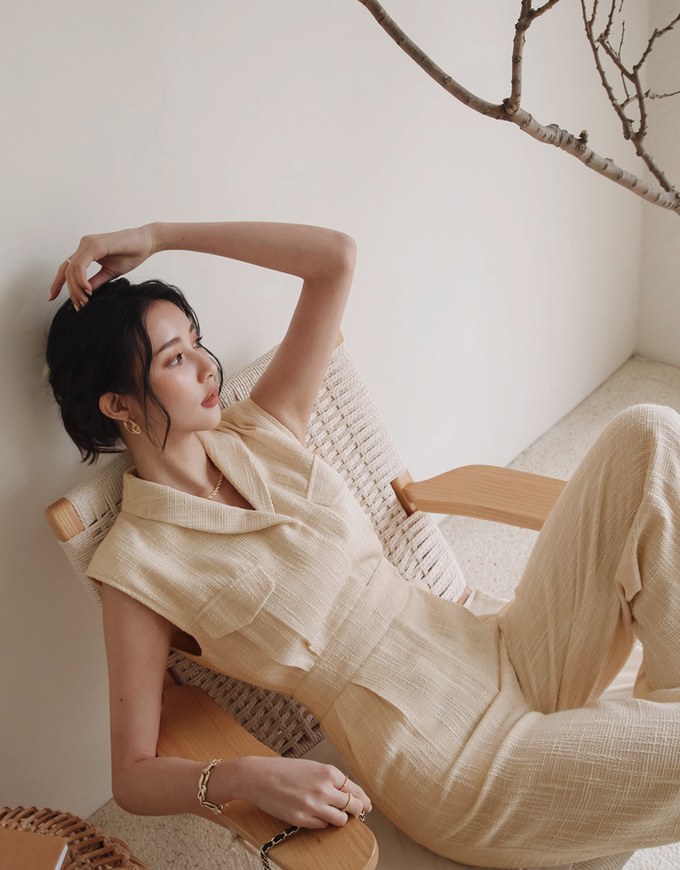 Edgy Smart Textured Lapel Jumpsuit With Shoulder Pads