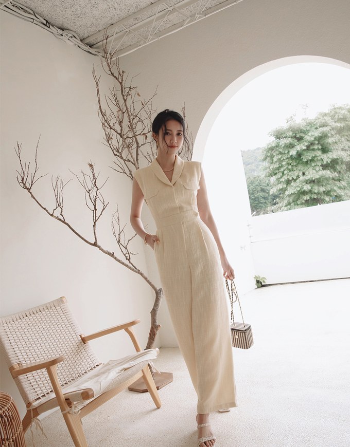 Edgy Smart Textured Lapel Jumpsuit With Shoulder Pads