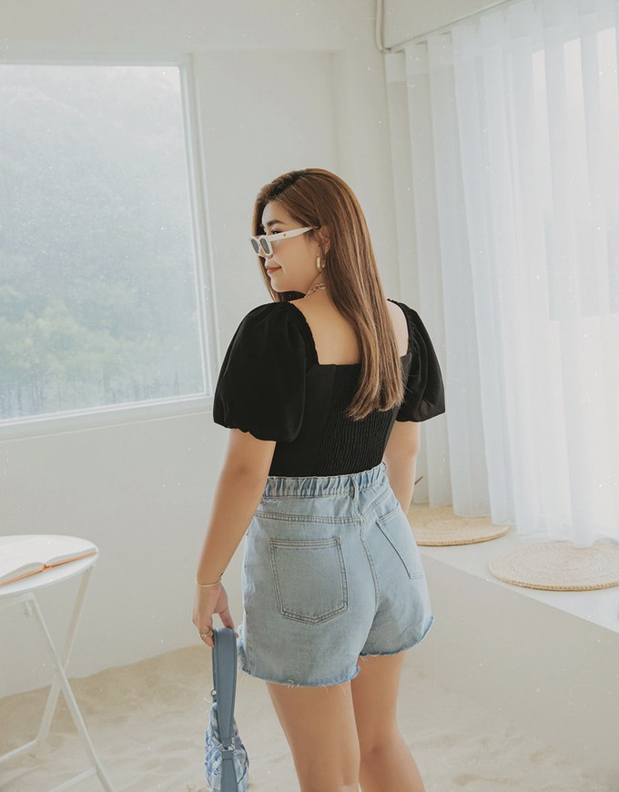 Retro Square Neck Puff Sleeves Crop Top