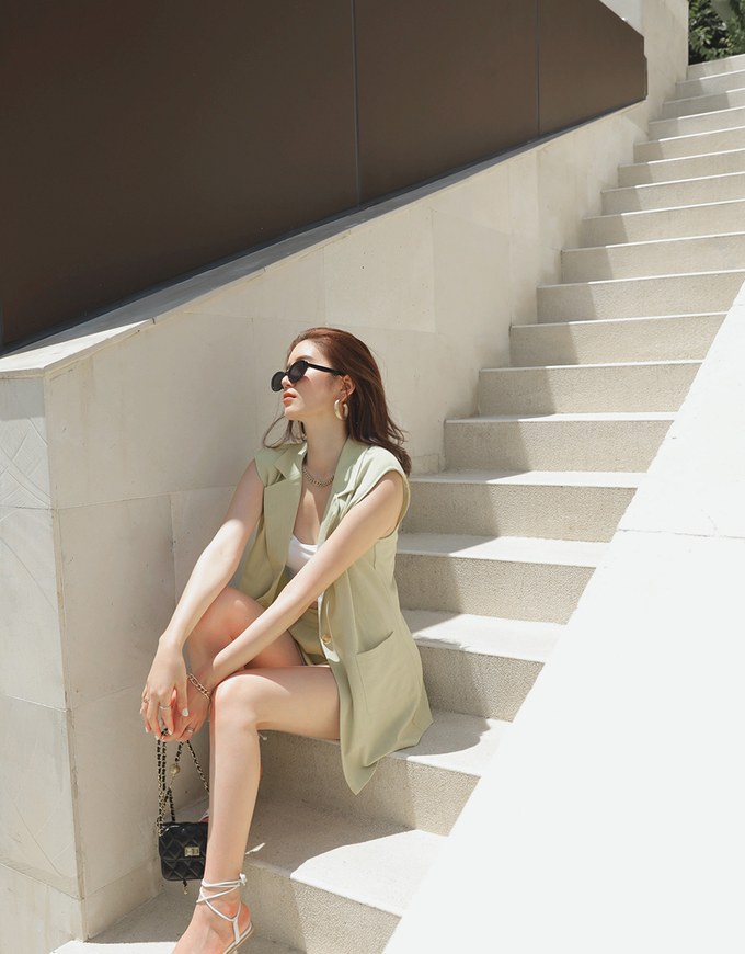Smart Casual Back Slit Suit Vest (With Shoulder Pads)