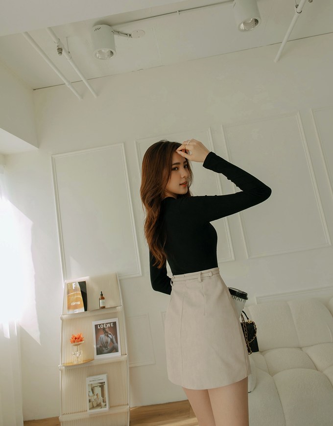 Irregular Buckle Leather Skirt (With Belt)