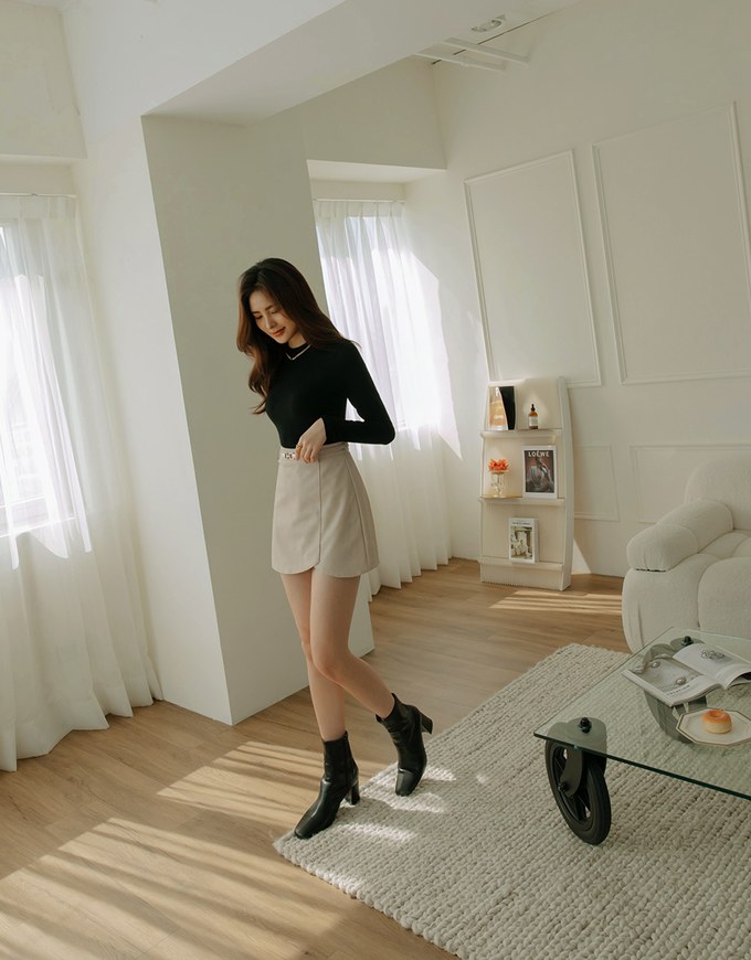 Irregular Buckle Leather Skirt (With Belt)