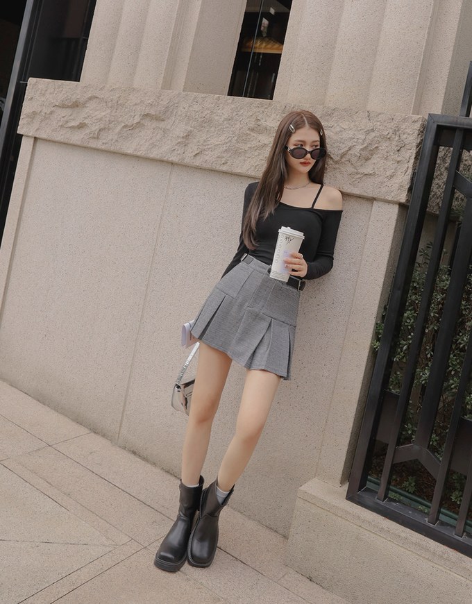 2WAY One Shoulder Twisted Ribbed Top