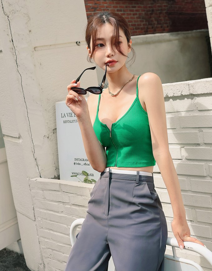 【Air 2.0】Zippered Spaghetti Bra Top ( With Padding)