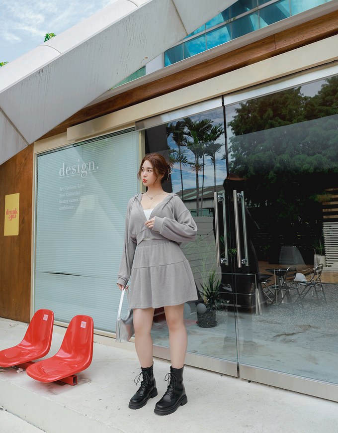 Comfortable Hooded Skirt Suit