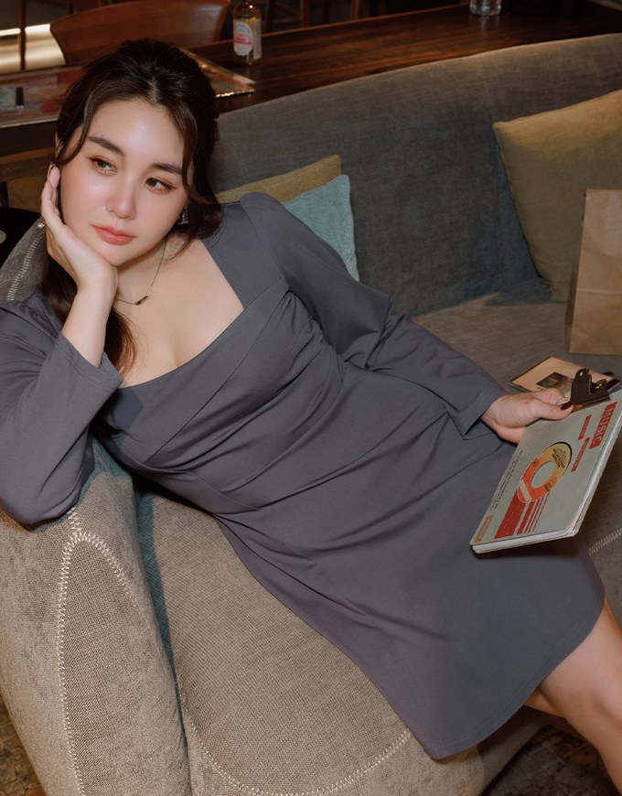 Elegant Square Neck Side Scrunch Mini Dress