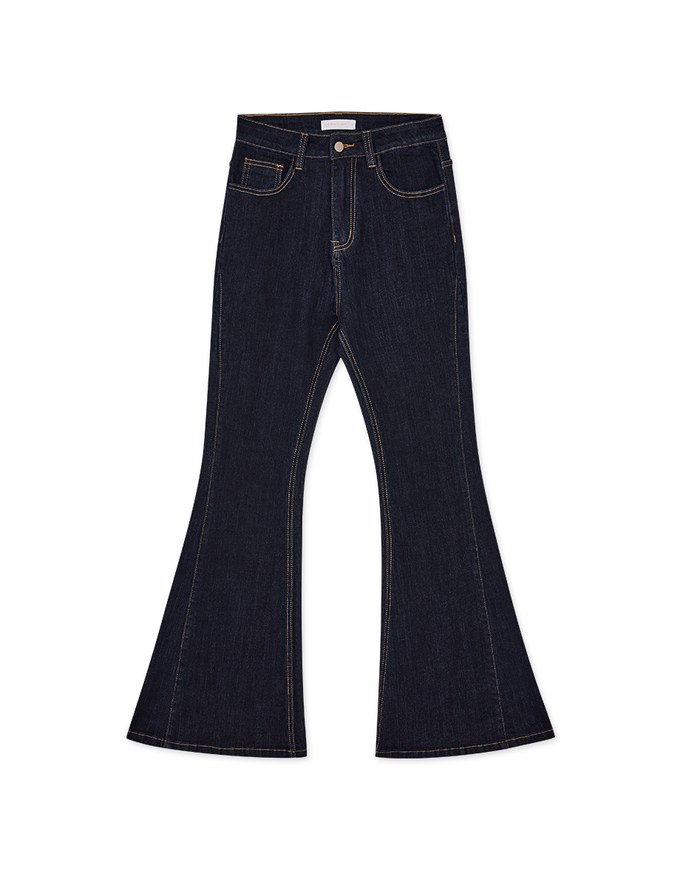 Shapely Flared Jeans