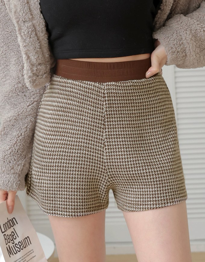 Classic Houndstooth Wool Shorts