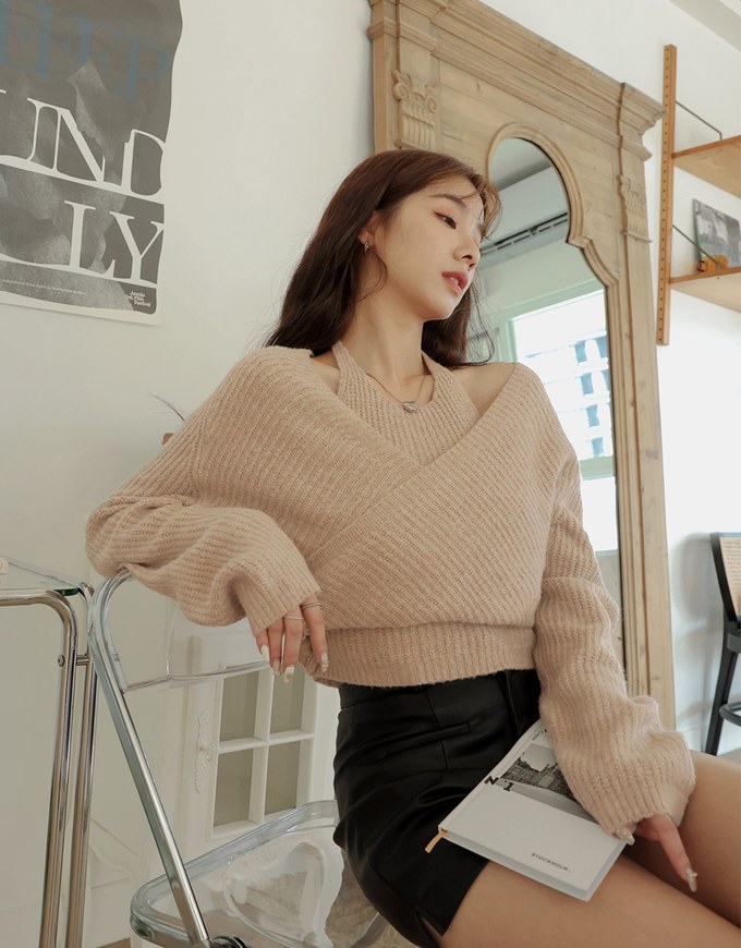 Softy Cross Neck Sweater