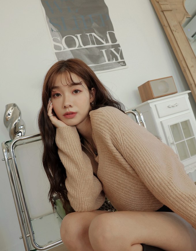 Softy Cross Neck Sweater