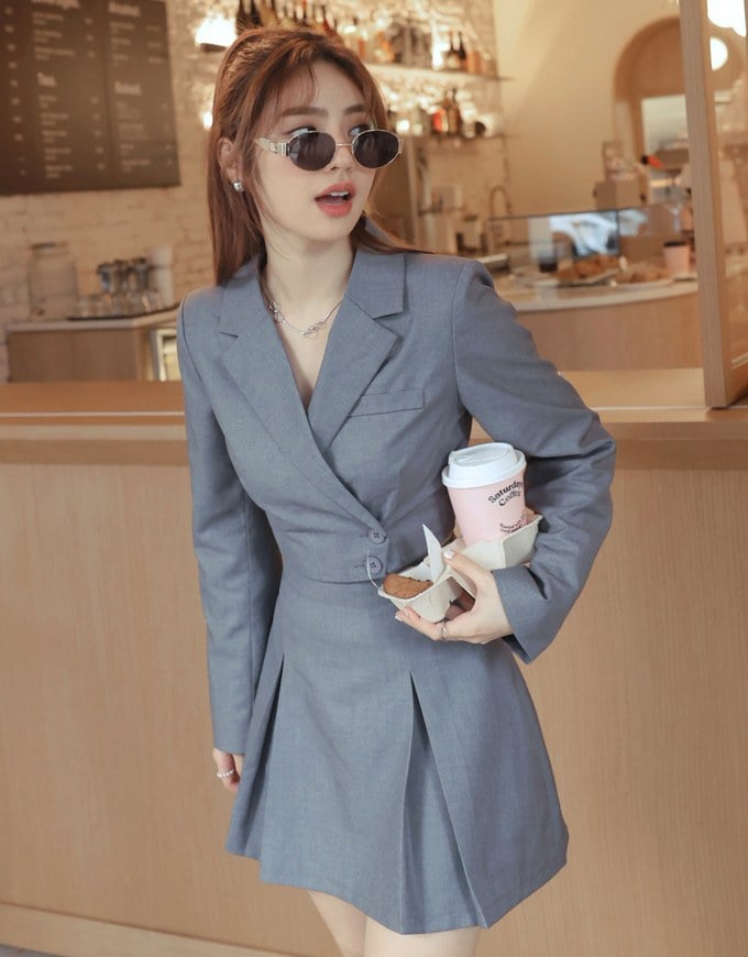 Textured Wide Pleated Suit Skirts