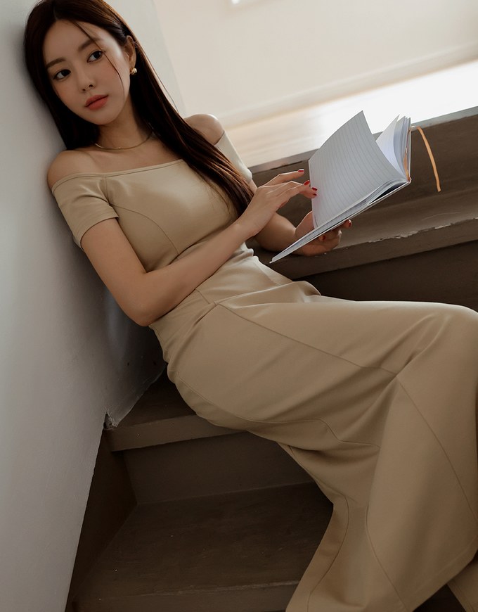 Cooling Bra Off Shoulder Maxi Dress