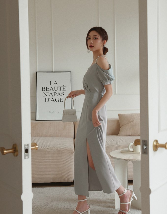 Elegant Pearl Strap Puff Sleeve Maxi Dress