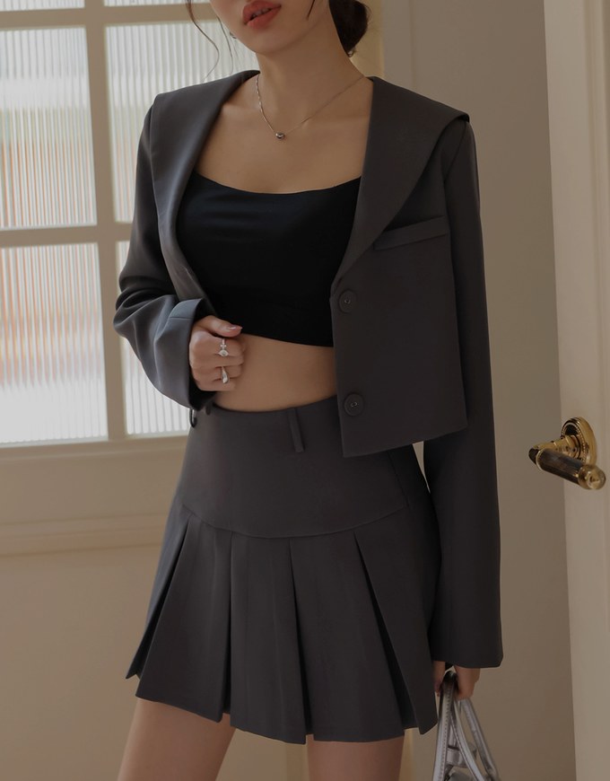 Wide Waist Pleated Suit Skirt