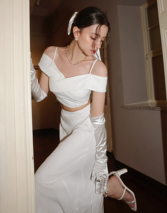 Off Shoulder Cross Draped Detail Padded Cropped Top