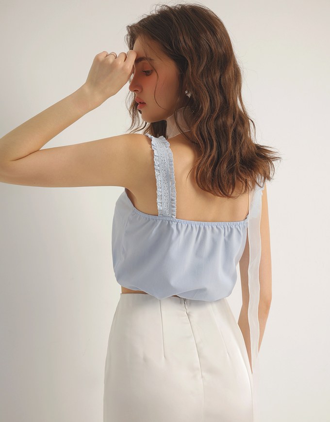 Lace Trim Buttoned Cropped Cami Top with Drawstring Hem