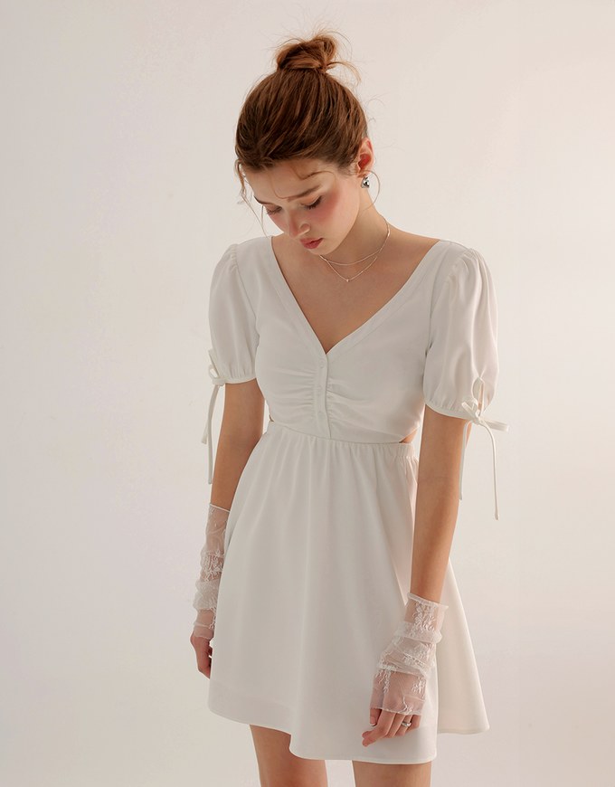 Buttoned V Neck flare Mini Dress with Cut Out Waist and Puff Sleeves Detail