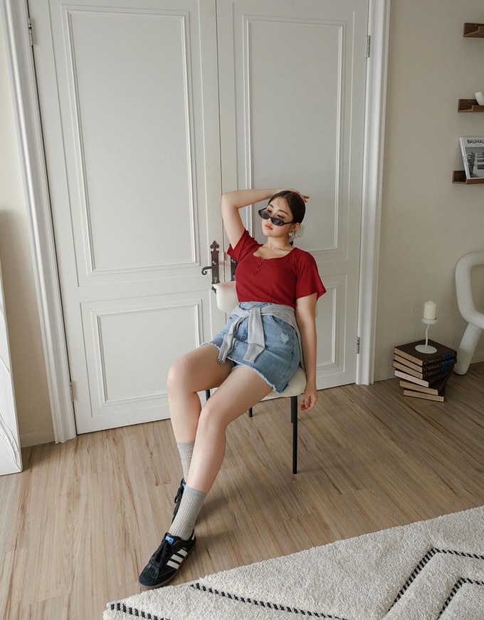 Slim Fit Button Up U Neck Ribbed Crop Top