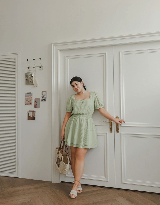 Square Neck Crinkled Texture Puff Sleeve Buttoned Up Mini Dress
