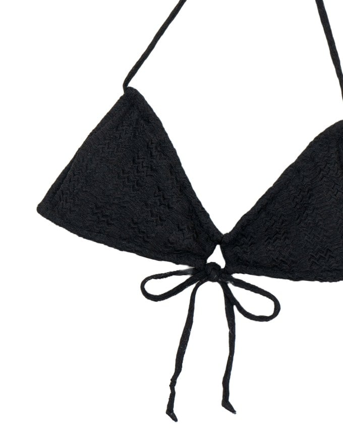 【PUSH UP】Textured Wave Push Up Halter Bikini Top with Front Tie (Push Up)