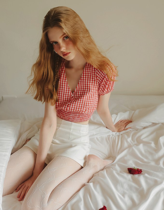 V Neck Gingham Crop Blouse with Puff Sleeves and Smocked Waistband