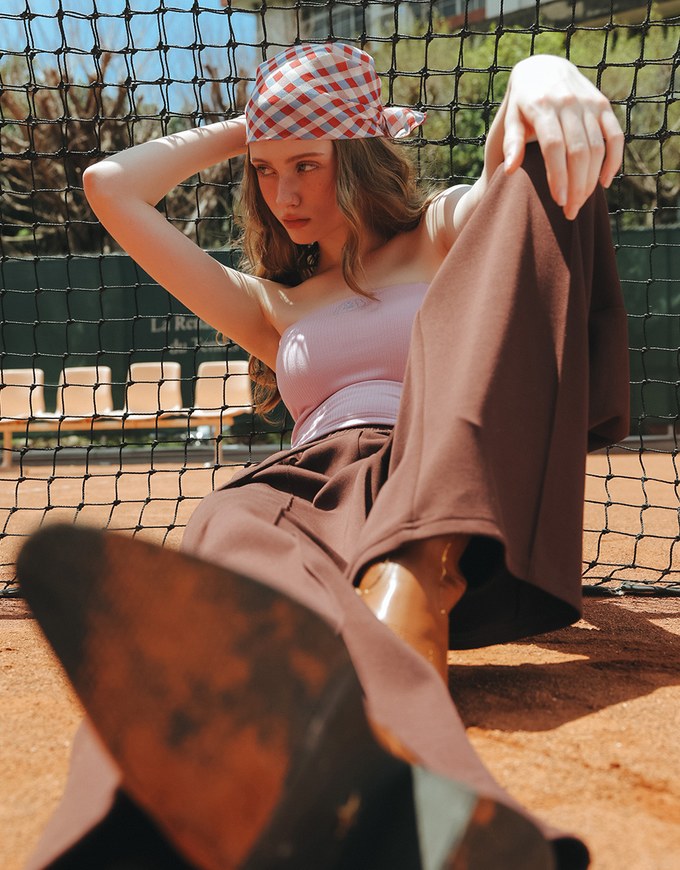 【Lyra & Toby】Embroidery Graphic Ribbed Padded Tube Top