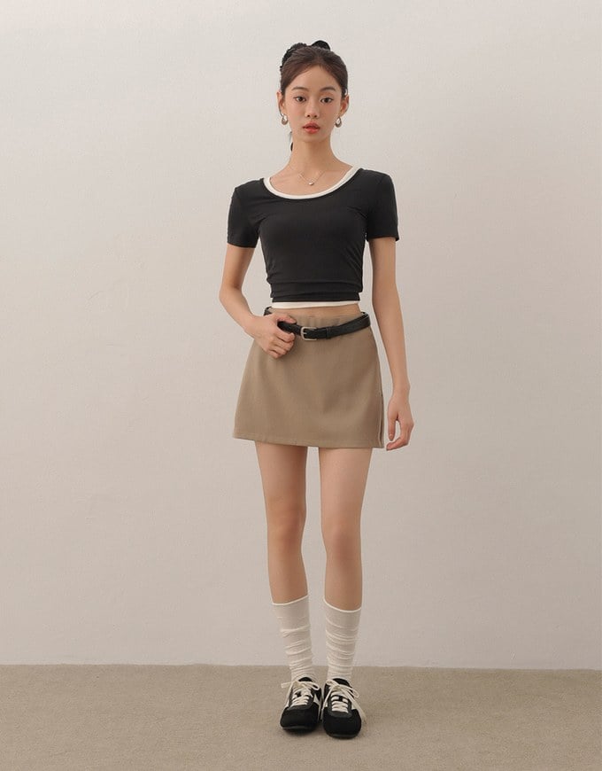 Basic Essential 2 Way Stretch Crop Tee with Side Ruching Detail