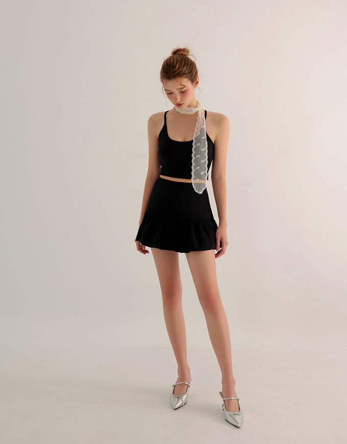 U Neck Sculpting Spaghetti Strap Cami Padded Top with Cross Strap Back Detail