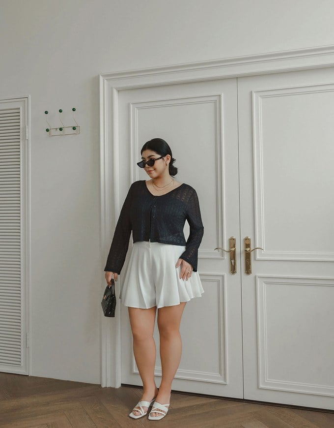 Sheer Daisy Embossed Knit V Neck Cardigan