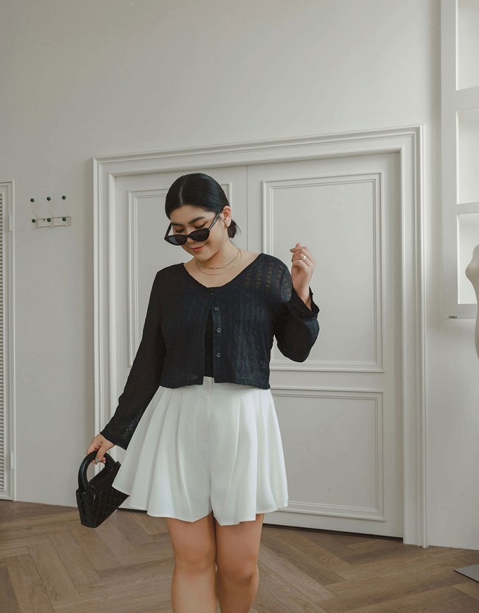 Sheer Daisy Embossed Knit V Neck Cardigan