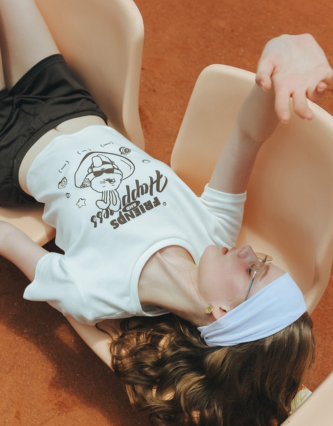 【Lyra & Toby】Printed Lyra Short Sleeve Graphic Cropped Tee