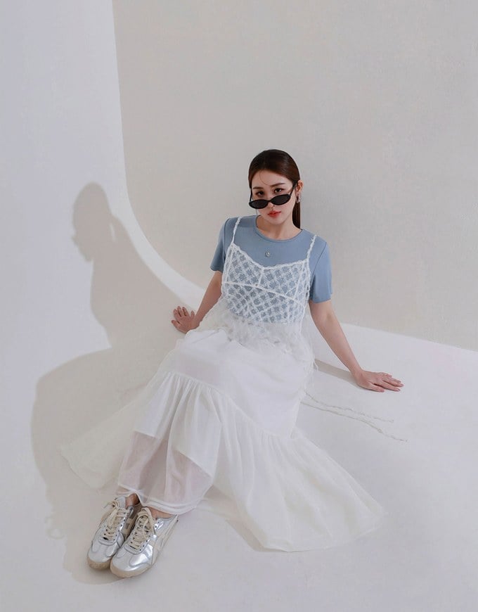 Logo Embroidered Short Sleeve Basic Fitted Tee