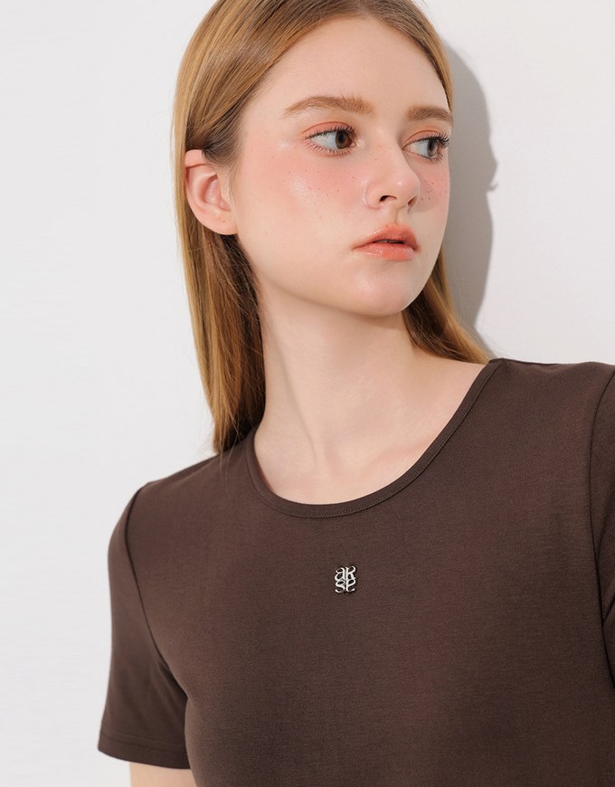 Logo Embroidered Short Sleeve Basic Fitted Tee