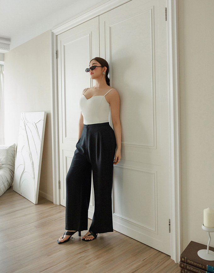 Cooling Fabric Lighweight High Waist Wide Leg Pants with Pleated Front Detail