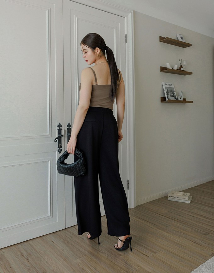 AIRY HOURGLASS Relaxed Fit Wide Leg Pants with Seam Detail